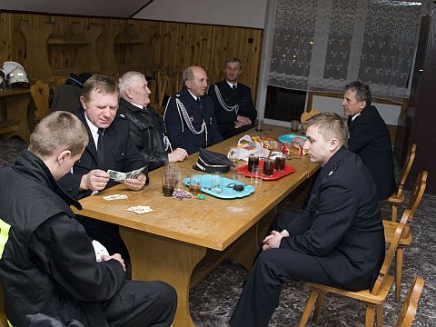 Warta honorowa przy grobie Paskim