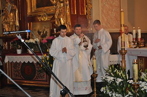Msza żałobna w klasztorze oo. Bernardynów w Alwerni Msza żałobna w klasztorze oo. Bernardynów w Alwerni