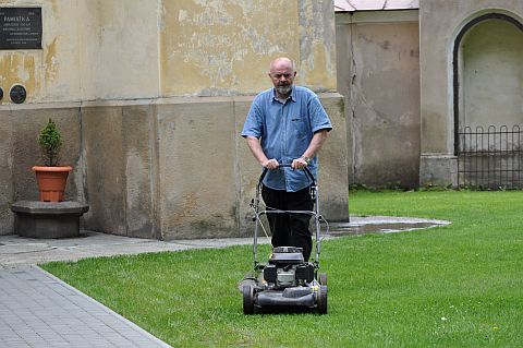 Zabudowa okien w wiey klasztornej