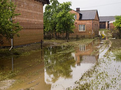 Przyjazd konwoju z darami dla powodzian