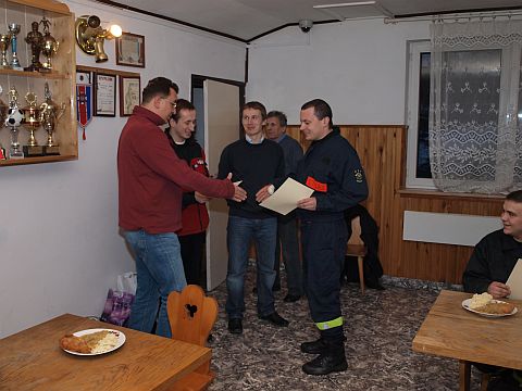 Zakoczenie kursu Kwalifikowanej Pierwszej Pomocy w remizie OSP Grojec