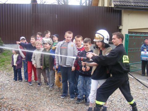 Wizyta dh z OSP Grojec w Placwce Wsparcia Dziennego w <br />Tenczynku