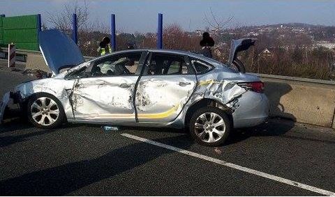 Wypadek na A4 z udziaem Opla Astry