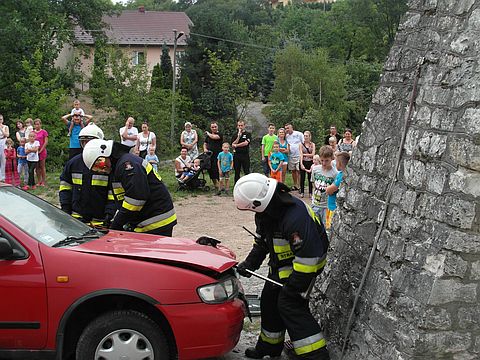 Pokaz akcji ratowniczej w wykonaniu OSP Grojec 
