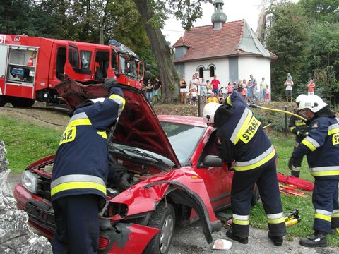 Pokaz akcji ratowniczej w wykonaniu OSP Grojec 