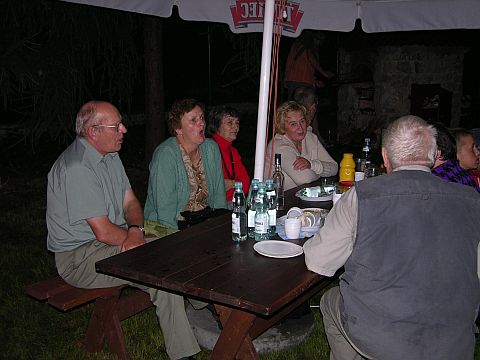 Biesiada nad stawem Biesiada nad stawem