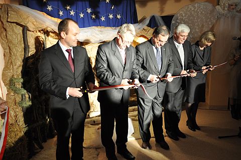 Uroczystość otwarcia nowego przedszkola w Alwerni Uroczystość otwarcia nowego przedszkola w Alwerni