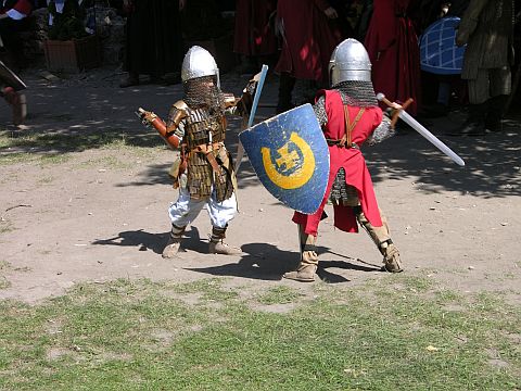 III Turniej Rycerski i uczniczy na zamku Lipowiec